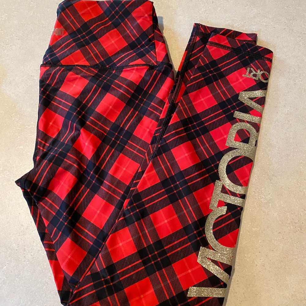 Victoria’s Secret leggings